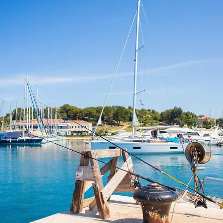 アパート Black Diamond ヴルサル